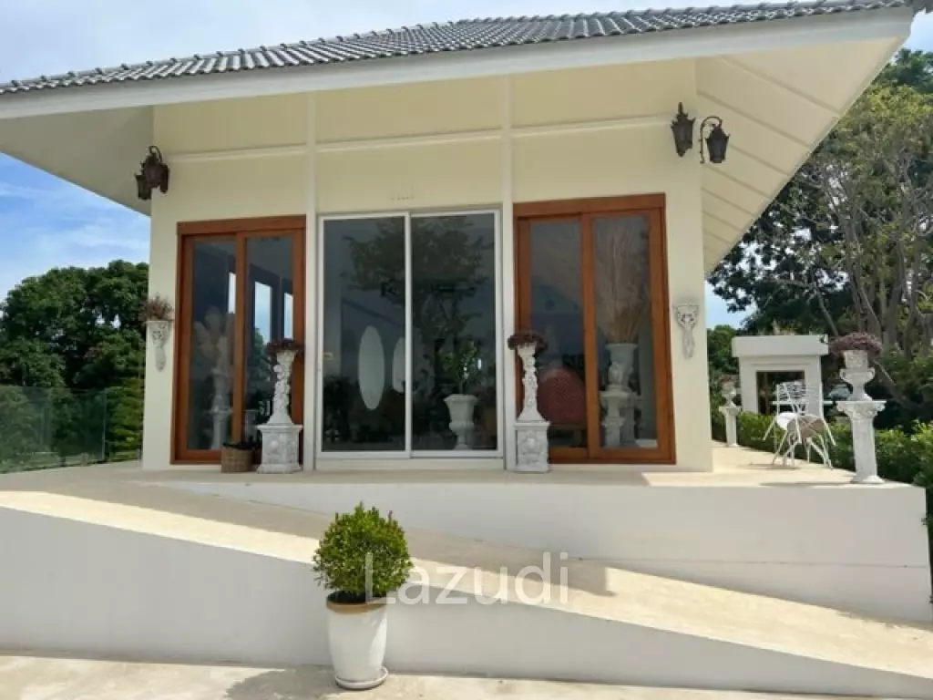 SOI 116 : Great Design and Quality 4 bed 2 storey pool villa