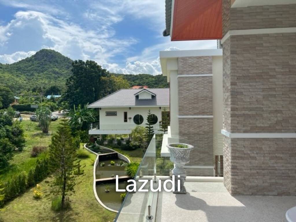 1,600 Sqm 4 Bed 5 Bath Villa For Sale