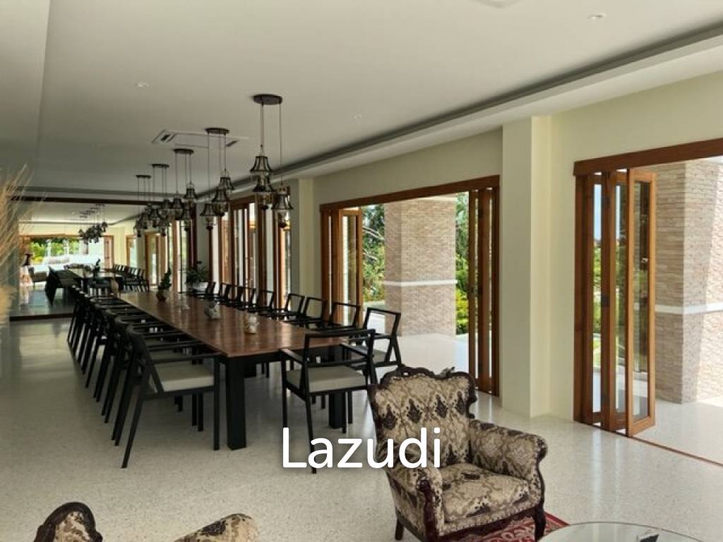 1,600 Sqm 4 Bed 5 Bath Villa For Sale