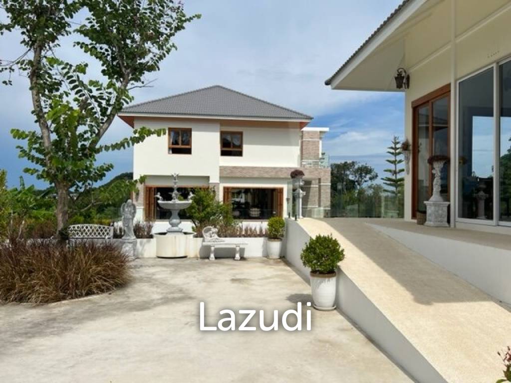 1,600 Sqm 4 Bed 5 Bath Villa For Sale