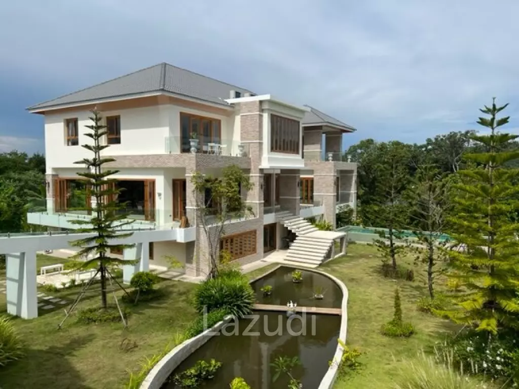 SOI 116 : Great Design and Quality 4 bed 2 storey pool villa