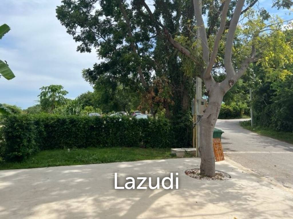 1,600 Sqm 4 Bed 5 Bath Villa For Sale