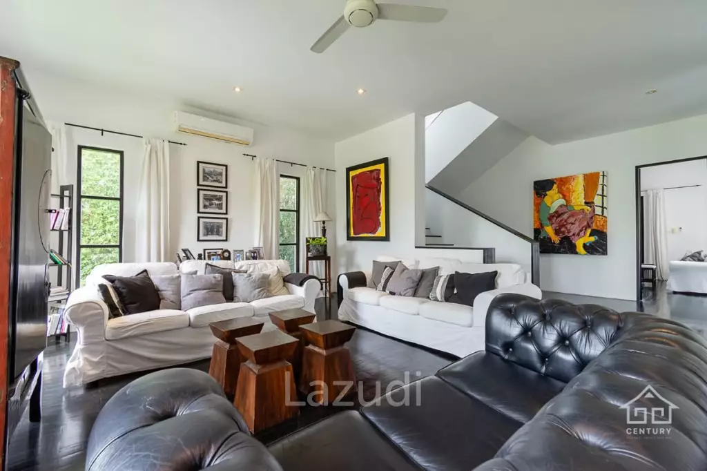 PALM HILLS : 2 Storey house with 6 Bed Bali Style  in big land plot