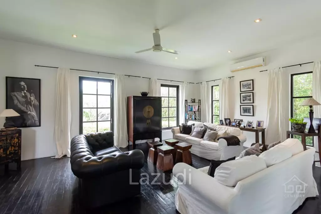 PALM HILLS : 2 Storey house with 6 Bed Bali Style  in big land plot