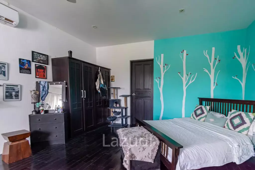 PALM HILLS : 2 Storey house with 6 Bed Bali Style  in big land plot