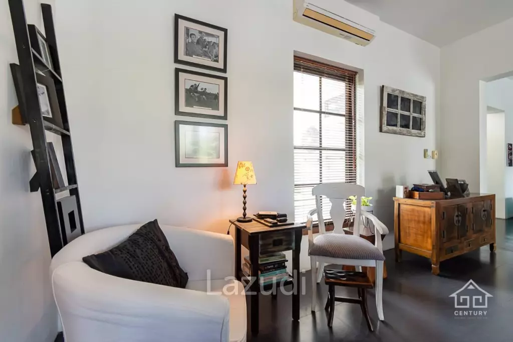 PALM HILLS : 2 Storey house with 6 Bed Bali Style  in big land plot