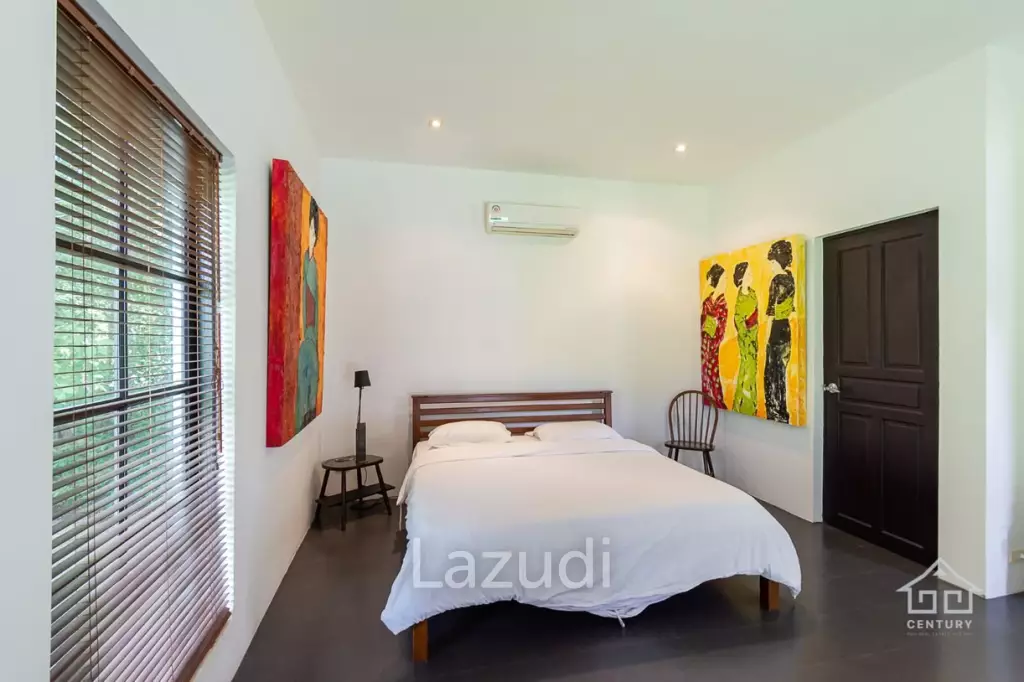 PALM HILLS : 2 Storey house with 6 Bed Bali Style  in big land plot