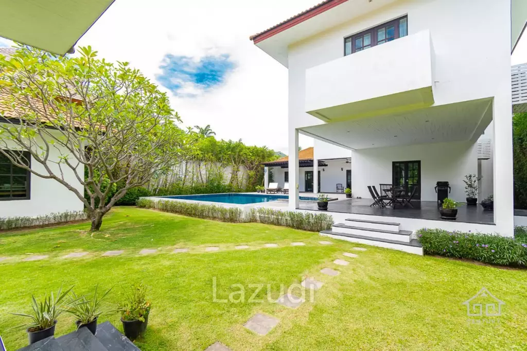 PALM HILLS : 2 Storey house with 6 Bed Bali Style  in big land plot