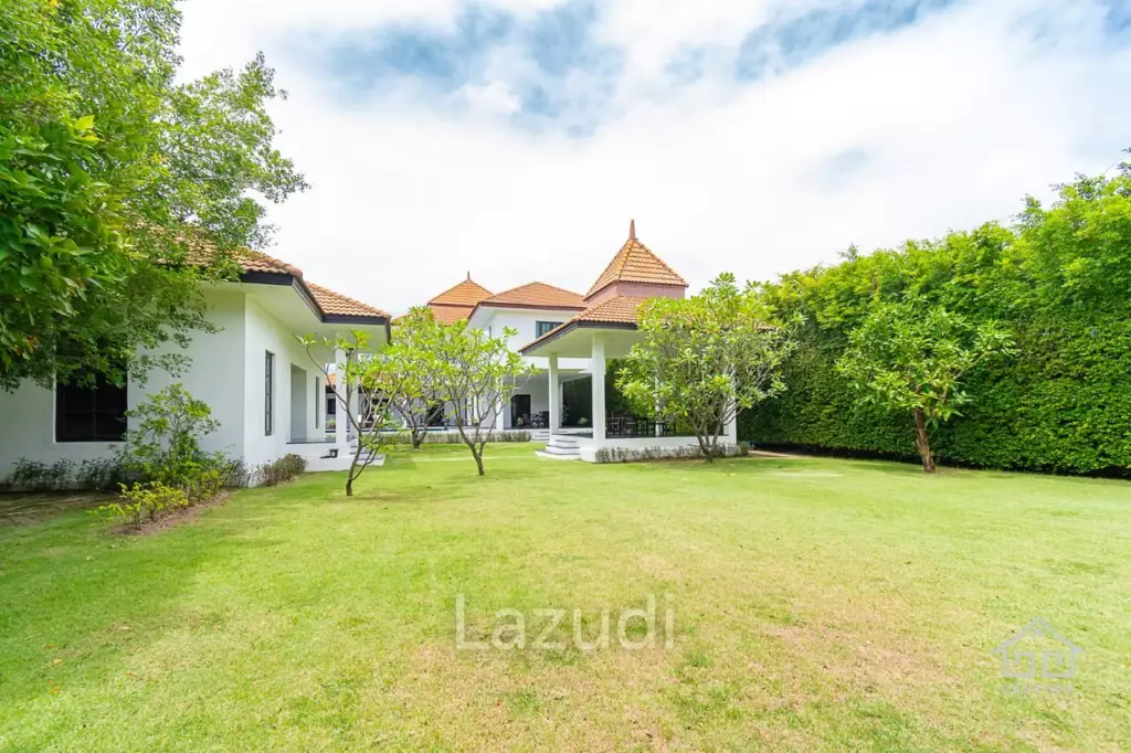 PALM HILLS : 2 Storey house with 6 Bed Bali Style  in big land plot
