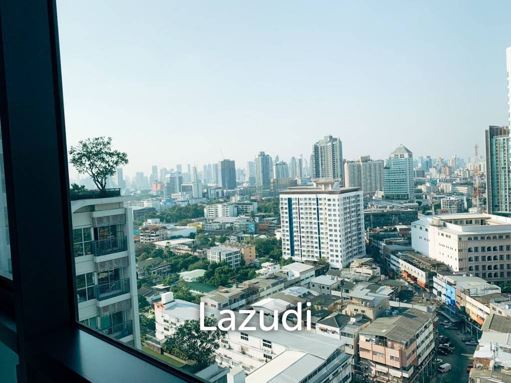 1 Bedroom 1 Bathroom 40 SQ.M Life Sukhumvit 48