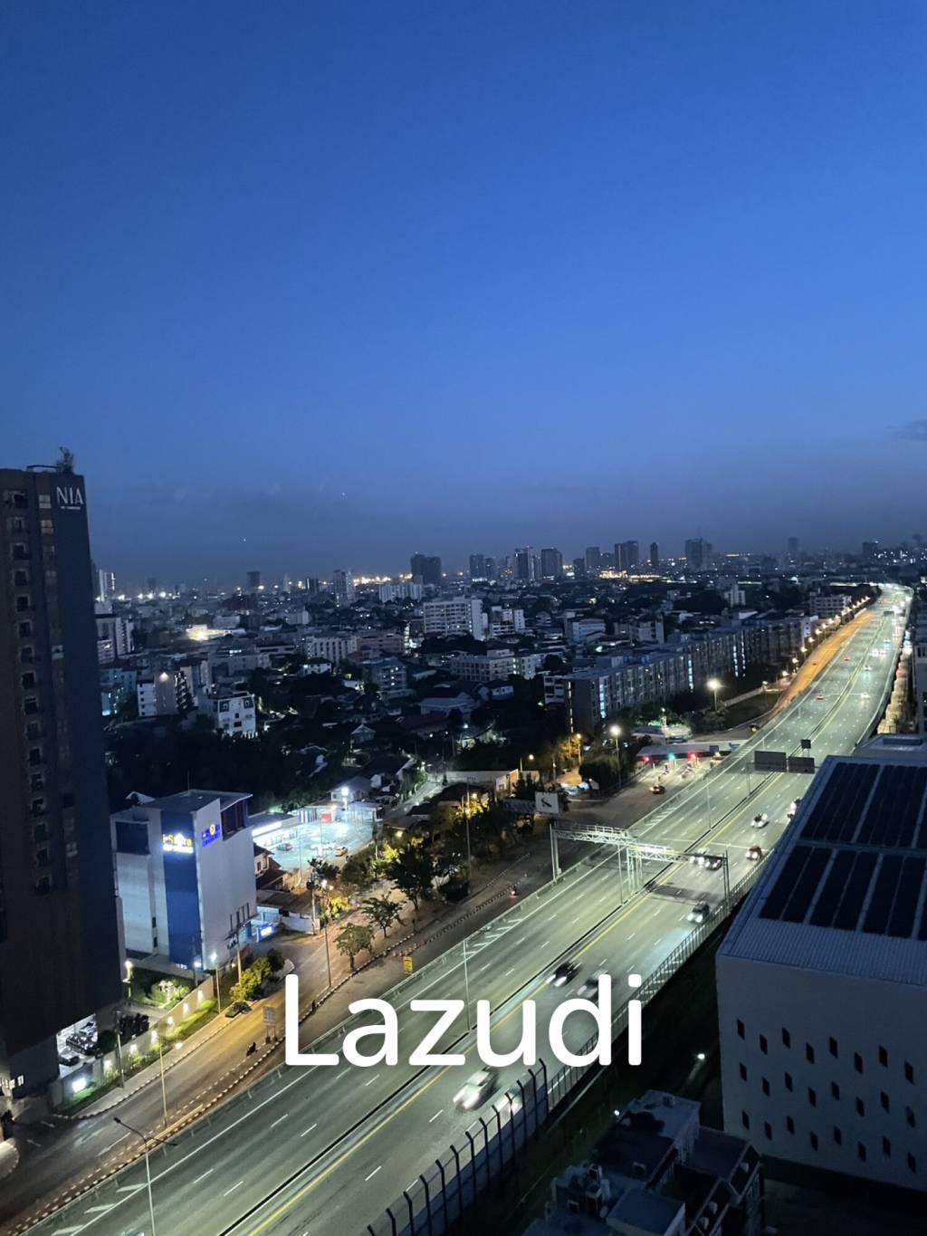 1 Bed 26 SQ.M The Base Park East Sukhumvit 77