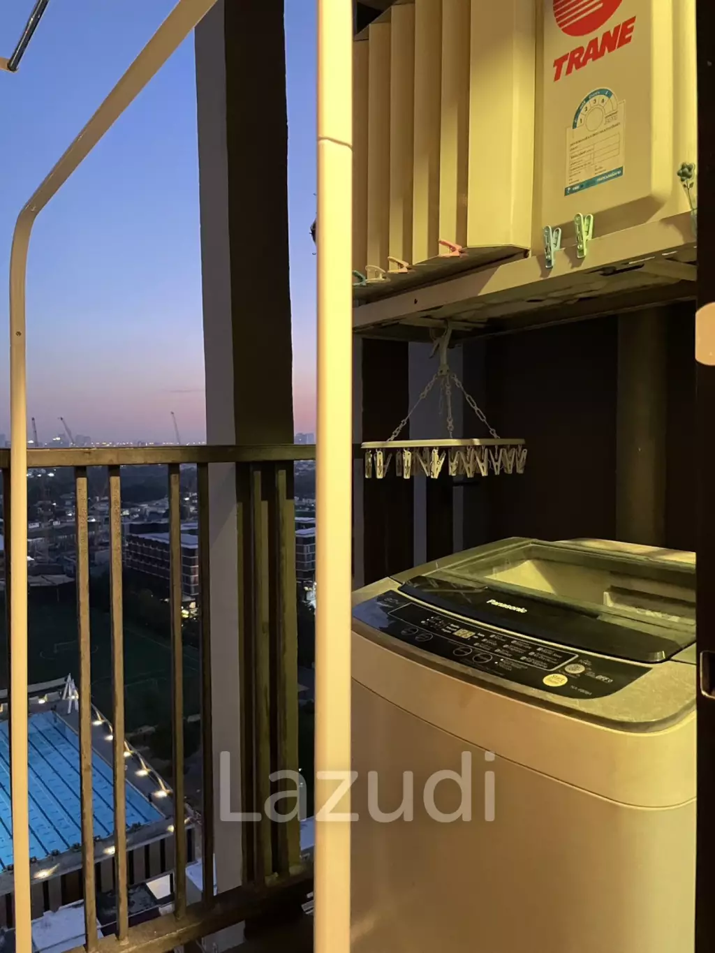1 Bed 26 SQ.M The Base Park East Sukhumvit 77