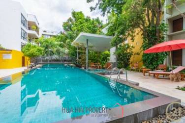 CASADAENG : Beautiful 2 Bed 3rd Floor Corner unit with Pool View near the Beach