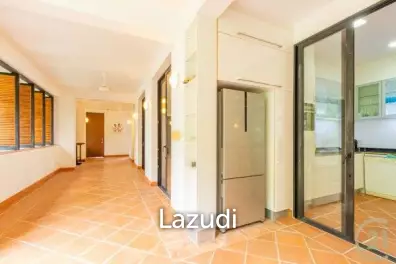CASADAENG : Beautiful 2 Bed 3rd Floor Corner unit with Pool View near the Beach
