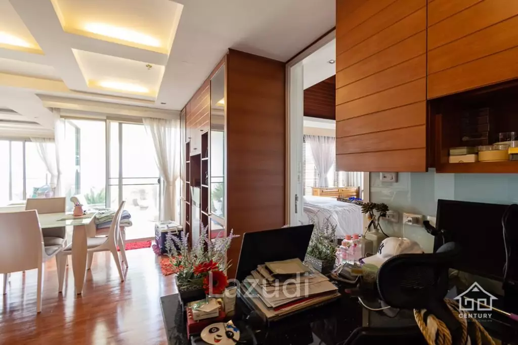 BOAT HOUSE CONDO : 2 bed sea view