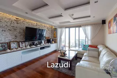 BOAT HOUSE CONDO : 2 bed sea view