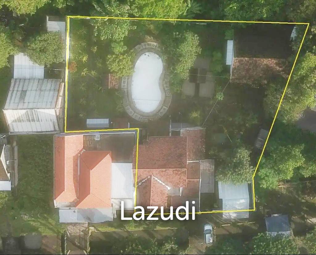 Dijual Cepat Rumah Semi Villa di Pandaan Pasuruan, Tanah Luas, Halaman Luas, Ada Kolam Renang, View Gunung