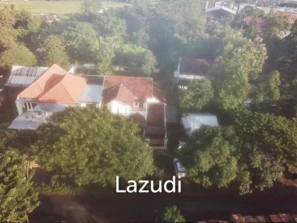 Dijual Cepat Rumah Semi Villa di Pandaan Pasuruan, Tanah Luas, Halaman Luas, Ada Kolam Renang, View Gunung