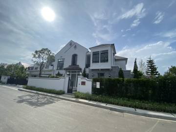 5 bed 7 bath house for sale
