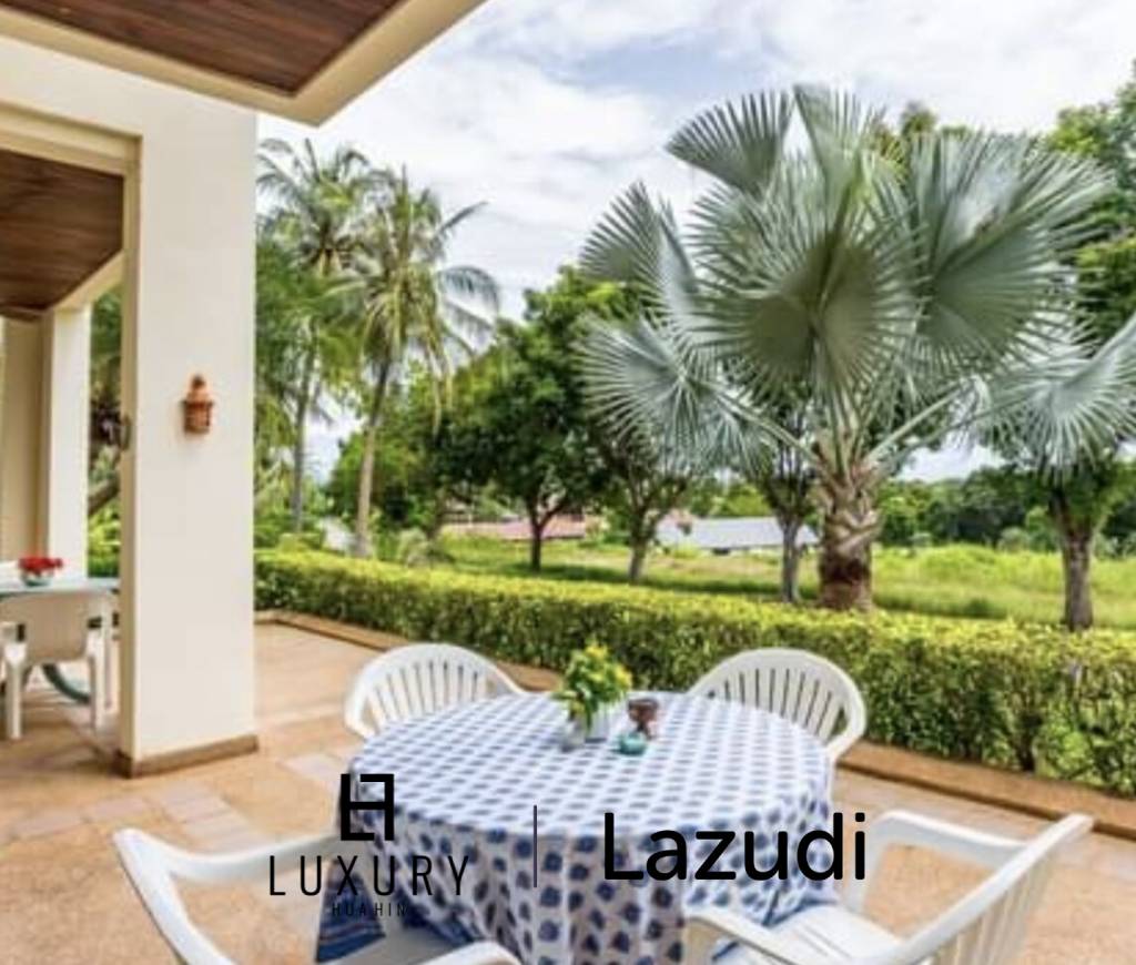 PALM HILL CONDO: 3 bedroom condominium on the ground floor