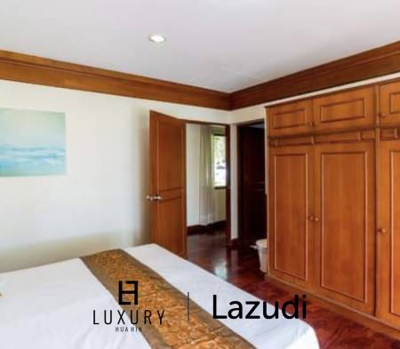 PALM HILL CONDO: 3 bedroom condominium on the ground floor