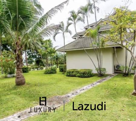 PALM HILL CONDO: 3 bedroom condominium on the ground floor