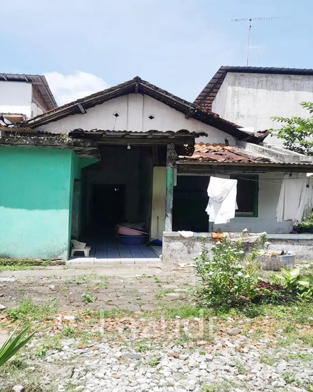 Rumah Dijual Dekat Alun-Alun Kebumen, PEMDA Kebumen, Trio Mall, RITA Pasaraya, RS Permata Medika, Kampus UMNU