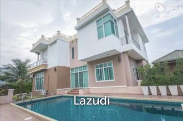 5 Bed 3 Bath Villa For Sale