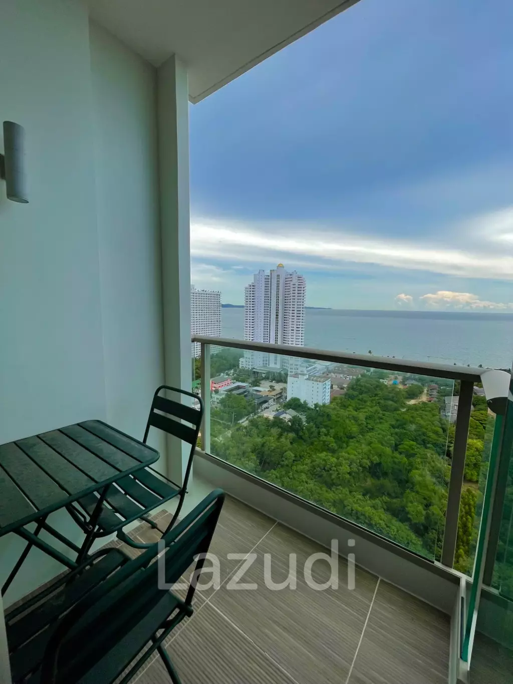 The Riviera Jomtien Condo for Sale