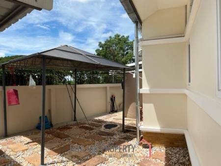 EMERALD GREEN : 4 bed pool villa