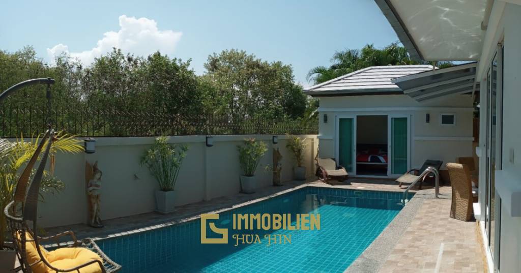 EMERALD GREEN : 4 bed pool villa