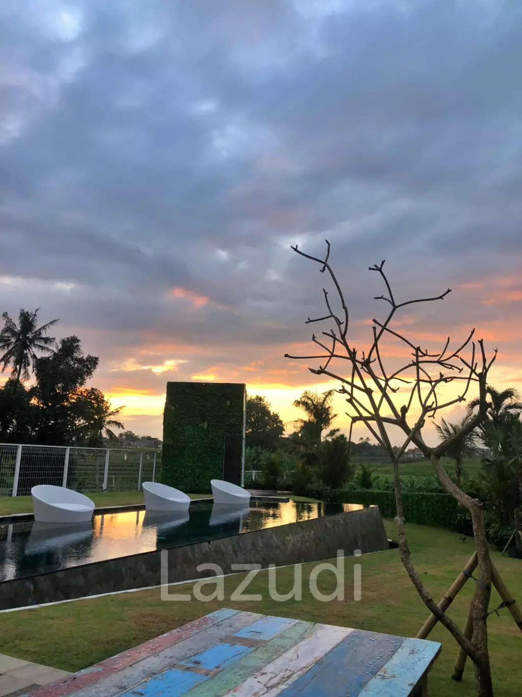 Modern Industrial Style villa in Pererenan
