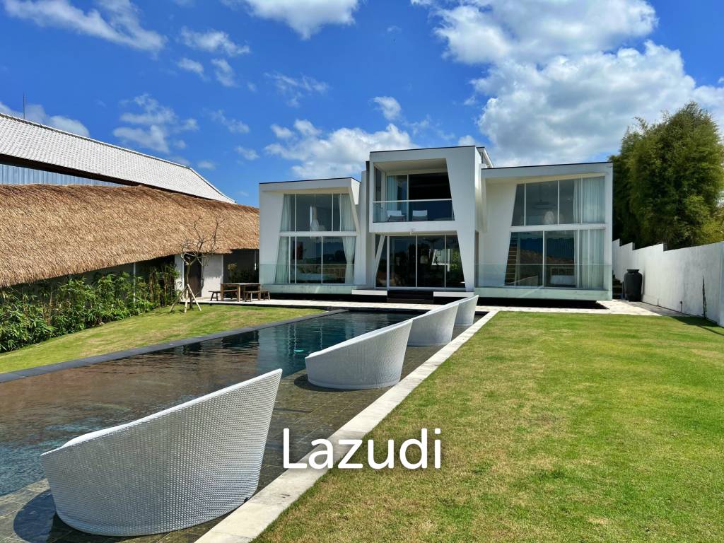 Modern Industrial Style villa in Pererenan