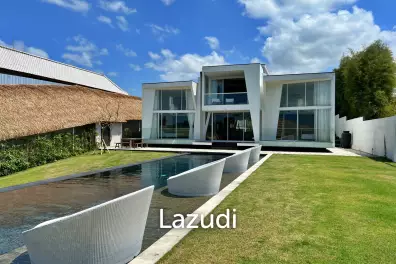 Modern Industrial Style villa in Pererenan