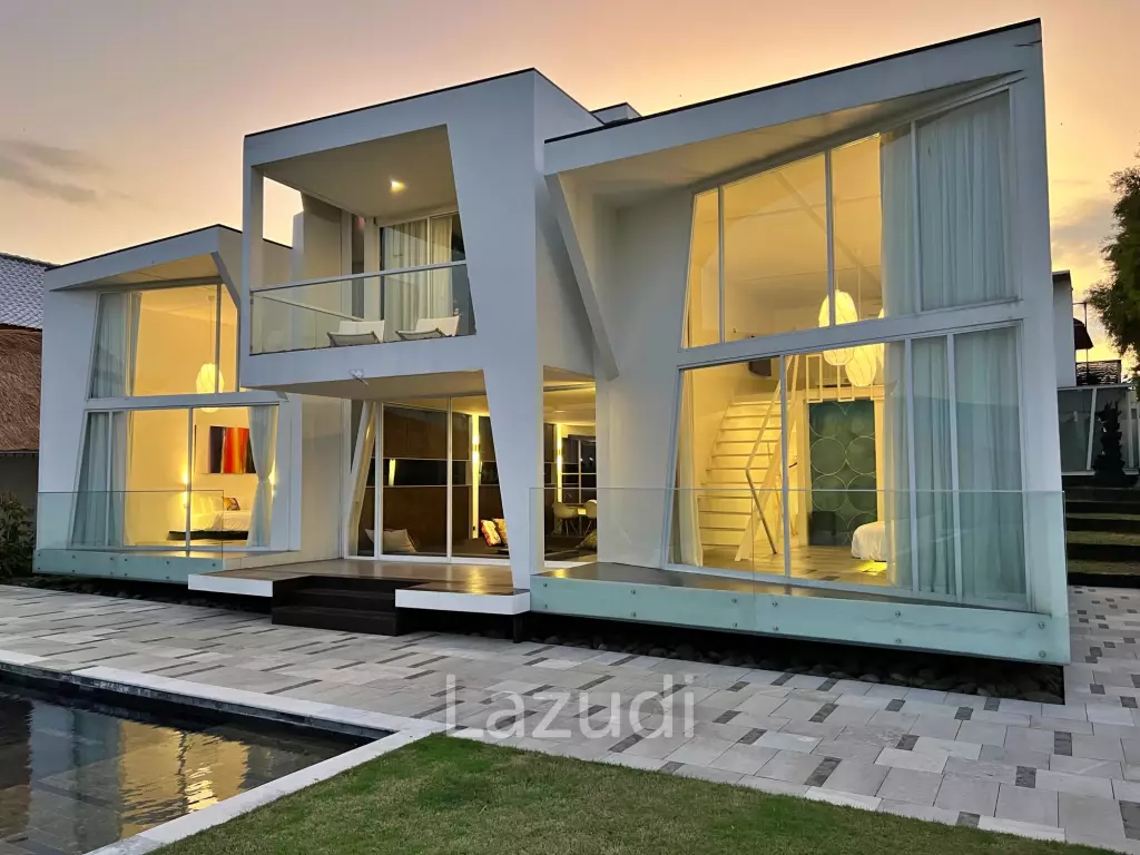 Modern Industrial Style villa in Pererenan