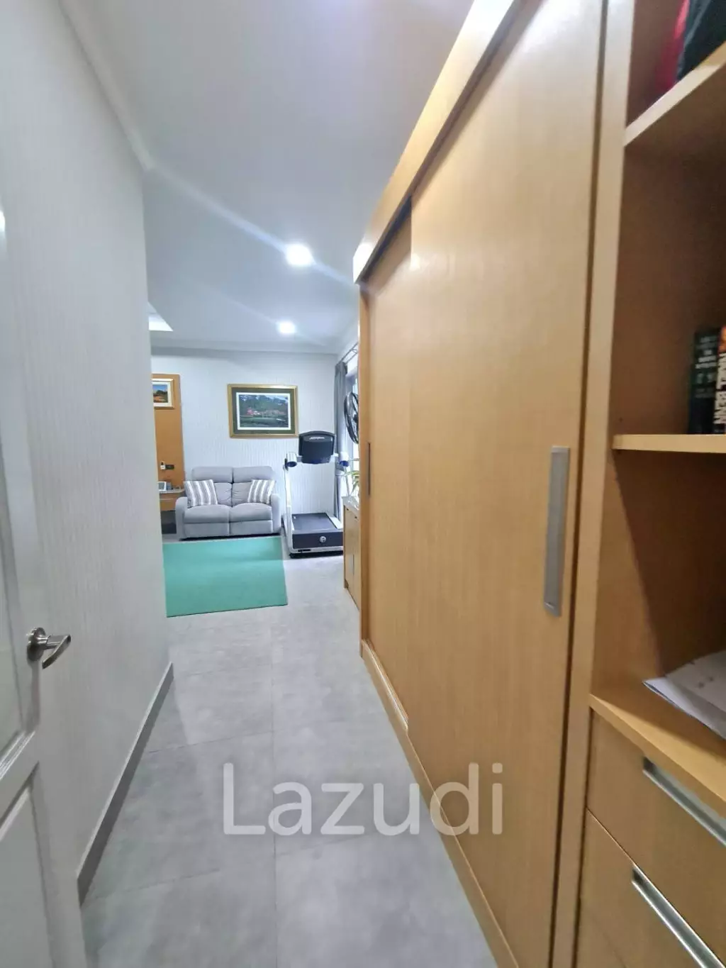 Luxury Pool Villa for Sale in Phoenix Golf Course