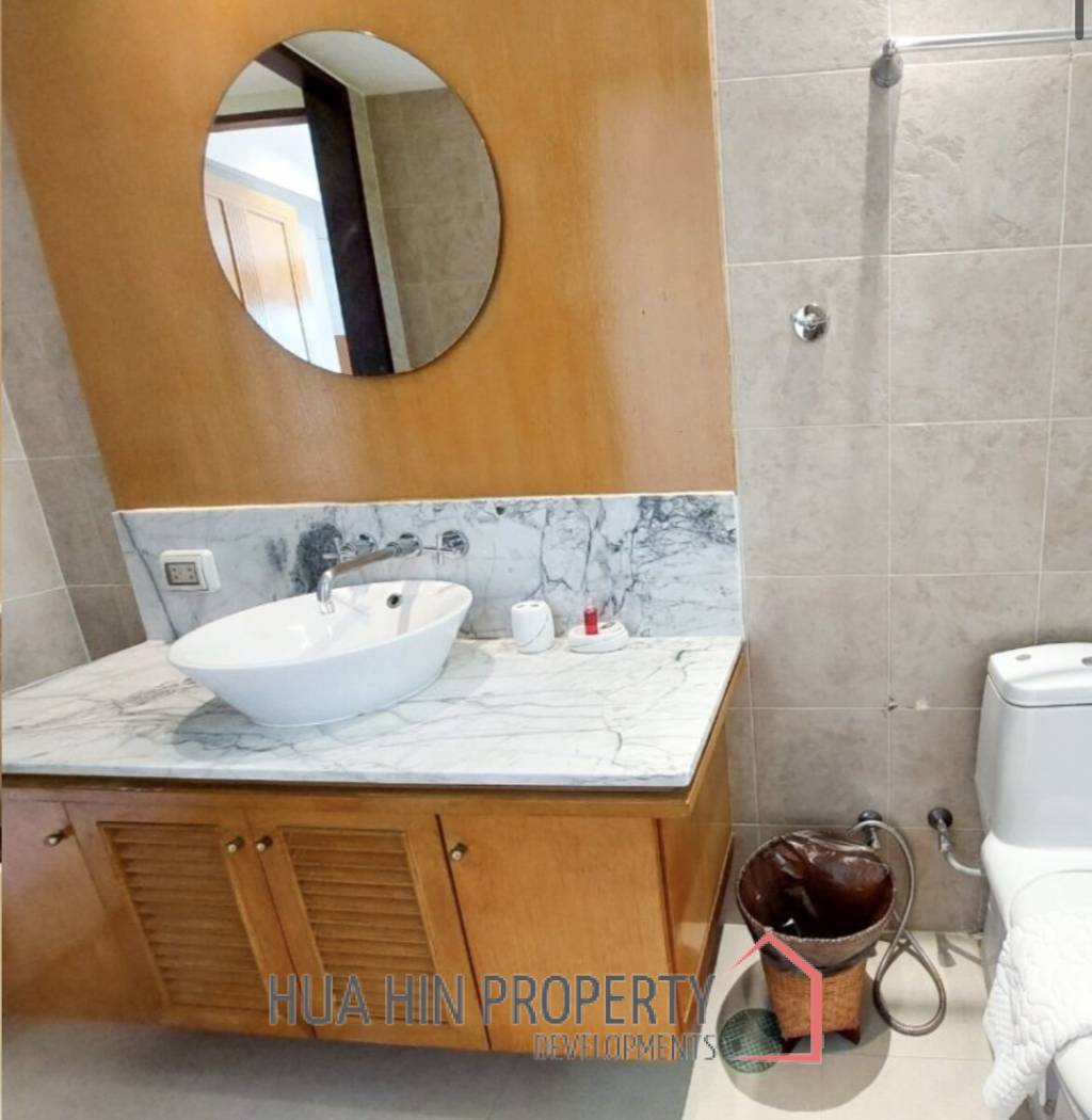 BLUE LAGOON CONDO  : 2 bed largest pool