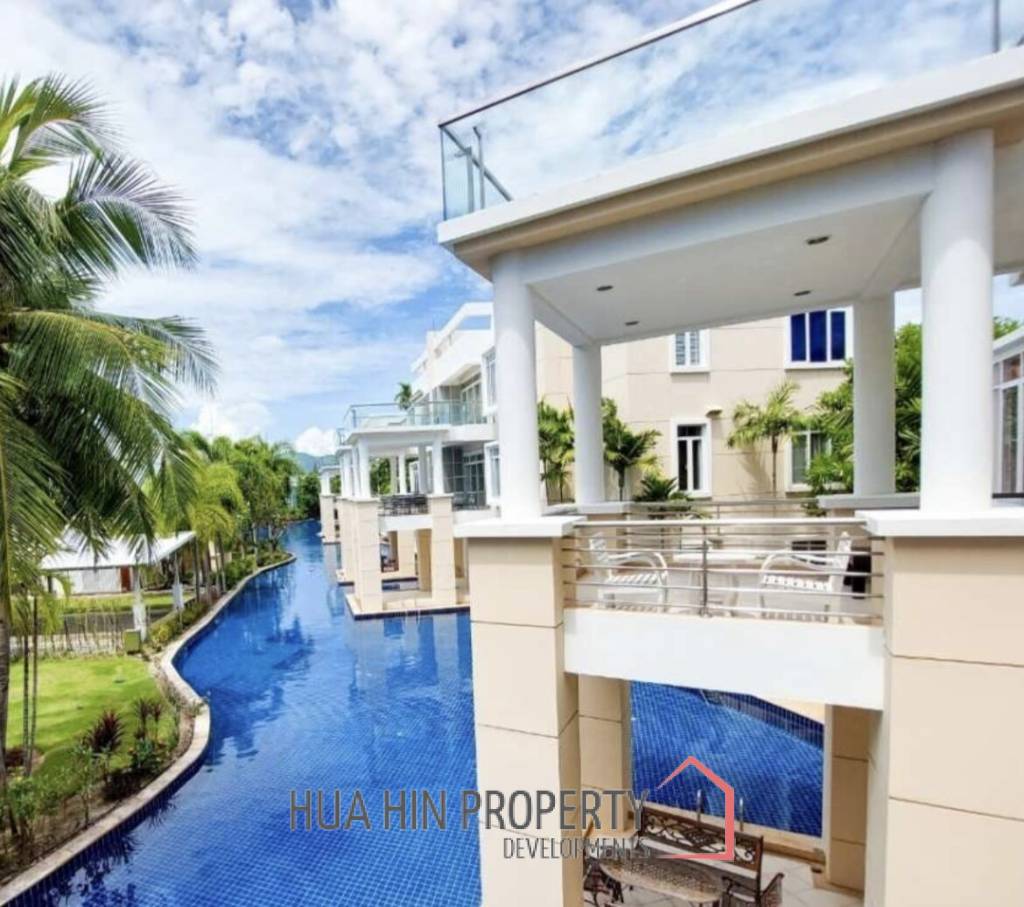BLUE LAGOON CONDO  : 2 bed largest pool