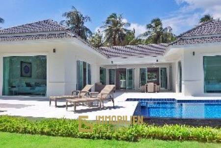 4 Bed 3 Bath 360.50 SQ.M White Beach Villa