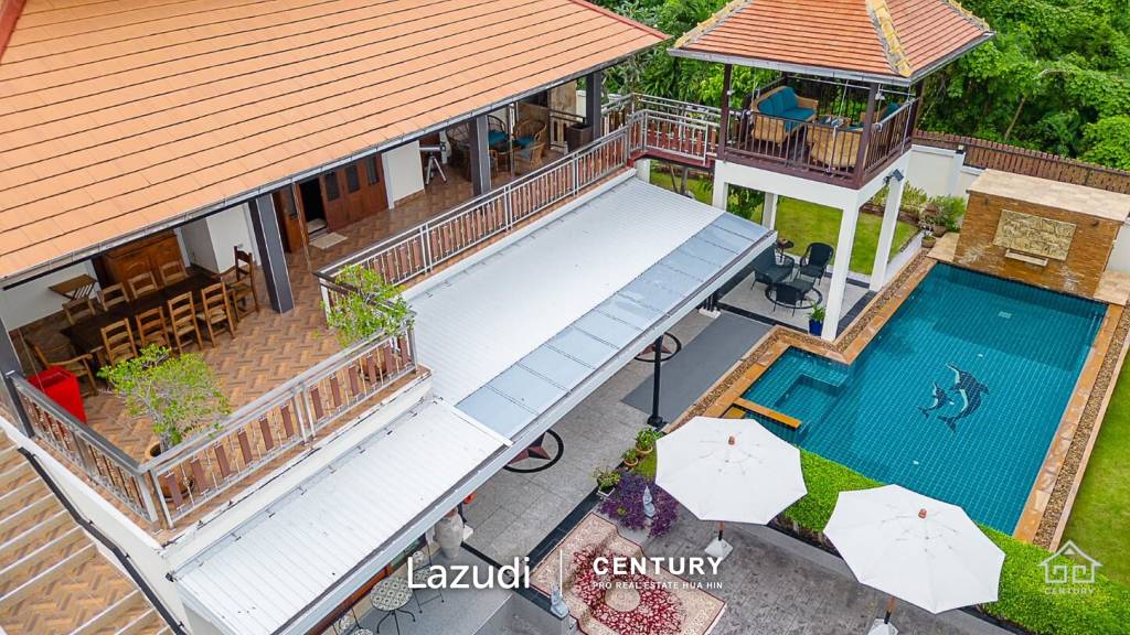 WHITE LOTUS 1 : Luxurious 2 Storey villa with 5 Bed near town