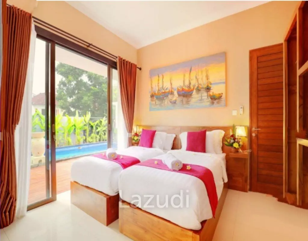 5 Bedroom Freehold Villa fully furnished in Petitenget Badung Bali