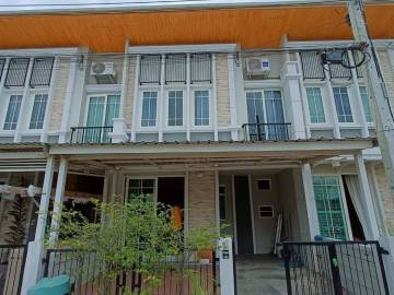 3 Bed 2 Bath at Golden Town Bangna - Suanluang