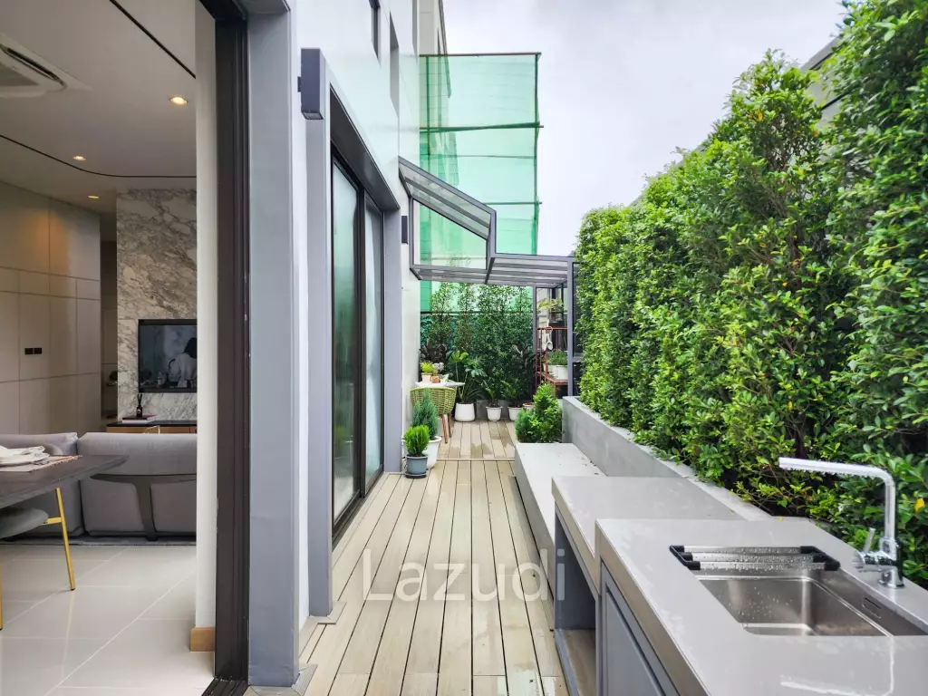 4 Bed 6 Bath 390 SQ.M. Aerie Srinakarin-Krungthepkreetha