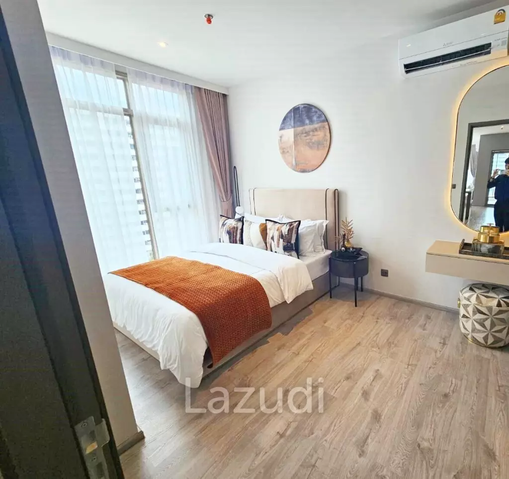 2 Beds2 Baths 79.91 SQ.M. Rhythm Ekkamai Estate