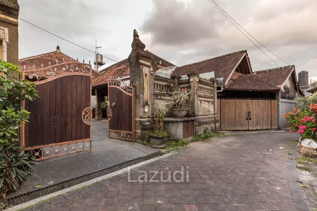 Great Freehold Villa in Kerobokan fully furnished 4 bedrooms