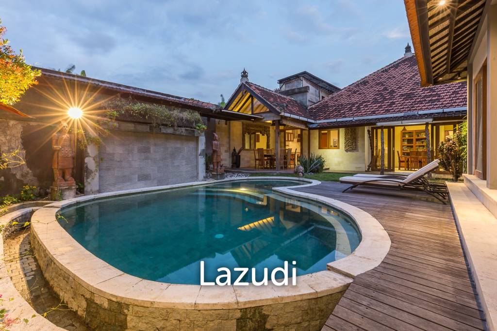Great Freehold Villa in Kerobokan fully furnished 4 bedrooms