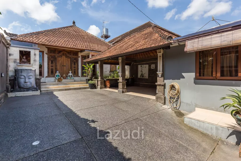 Great Freehold Villa in Kerobokan fully furnished 4 bedrooms