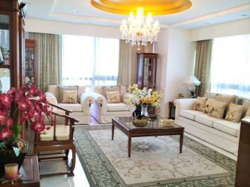 3 Bed 2 Bath 229 Sqm Condo For Sale