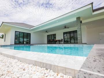 Plot 1 - 3 Bed 3 Bath Highland Villas 2
