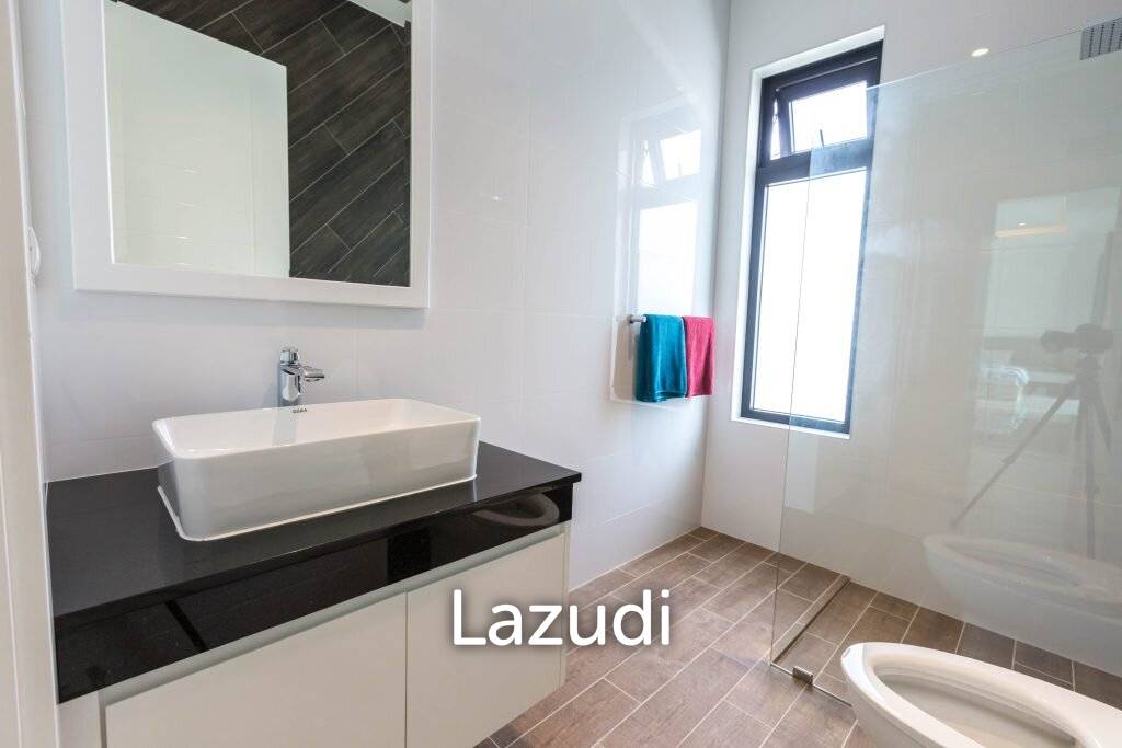 Plot 3 - 3 Bed 2 Bath Highland Villas 2 Ready to move in May 2023